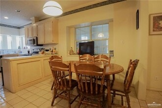 405 E Yarrow Ave in McAllen, TX - Building Photo - Building Photo
