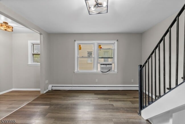 14 Brookwood Dr in Maplewood, NJ - Building Photo - Building Photo