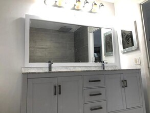 8280 NW 36th St in Sunrise, FL - Building Photo - Building Photo