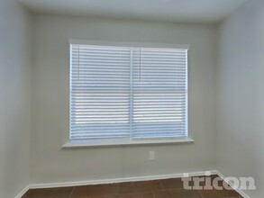 7214 Winter Song Dr in Magnolia, TX - Foto de edificio - Building Photo