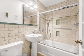 1623 3rd Ave in New York, NY - Building Photo - Building Photo