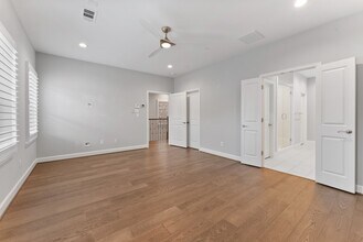 114 Magnolia Green St in Shenandoah, TX - Foto de edificio - Building Photo