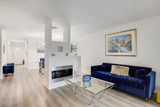 50 Stratford Ln W in Boynton Beach, FL - Building Photo - Building Photo