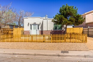 505 Headingly Ave NW in Albuquerque, NM - Building Photo