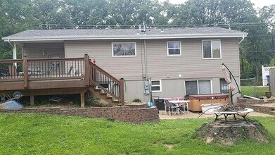 1908 Valley Park Rd in Fenton, MO - Building Photo - Building Photo