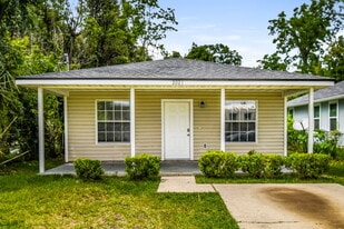2021 Broadway Ave in Jacksonville, FL - Building Photo