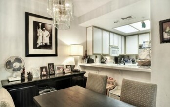 2960 Champion Way in Tustin, CA - Building Photo - Building Photo