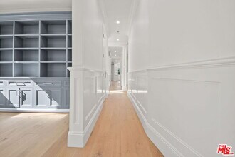 1153 S Clark Dr in Los Angeles, CA - Building Photo - Building Photo