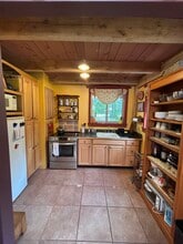 4045 Caribon St, Unit Blue Cottage in Bowie, MD - Foto de edificio - Building Photo