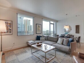 222 West Ave, Unit 1313 in Austin, TX - Building Photo - Building Photo