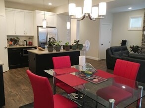 47042 Macfarlane Pl in Chilliwack, BC - Building Photo - Building Photo