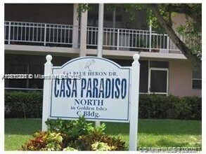 541 Blue Heron Dr in Hallandale Beach, FL - Building Photo - Building Photo