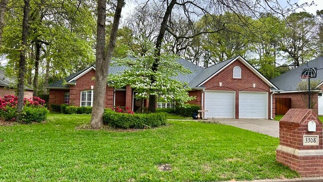 property at 3308 Oak Knoll Dr