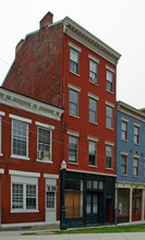 1610 Main St in Cincinnati, OH - Building Photo - Building Photo