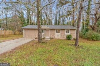 3368 Lincolndale Ct in Ellenwood, GA - Building Photo - Building Photo