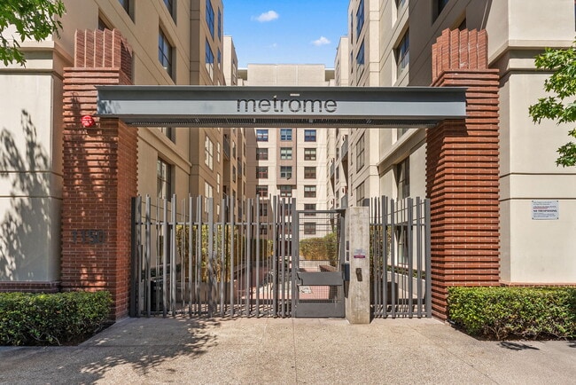 1150 J St, Unit 202 in San Diego, CA - Building Photo - Building Photo