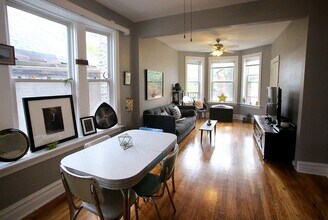 2509 N Harding Ave in Chicago, IL - Building Photo - Building Photo