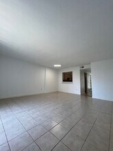 6201 Ranchester Dr in Houston, TX - Foto de edificio - Building Photo