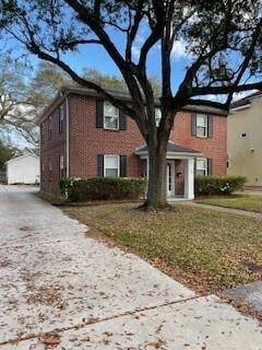 135 Atherton Dr in Metairie, LA - Foto de edificio - Building Photo