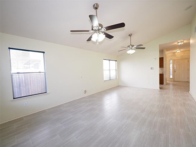 1161 Kentra Dr in Pflugerville, TX - Building Photo - Building Photo