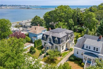 29 Champlin St in Newport, RI - Foto de edificio - Building Photo