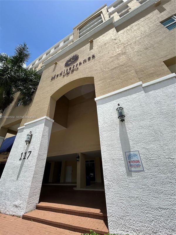 117 NW 42nd Ave in Miami, FL - Building Photo - Building Photo