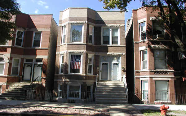 3730 S Emerald Ave in Chicago, IL - Foto de edificio