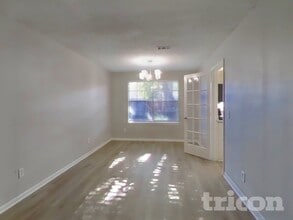 18139 Lake Bend Dr in Houston, TX - Building Photo - Building Photo