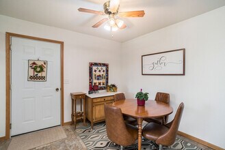 2600 Poetters Cir in Fairmont, MN - Foto de edificio - Building Photo