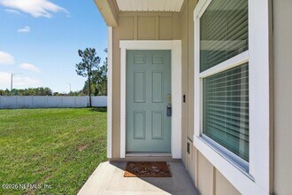 909 Capitol Pkwy in Jacksonville, FL - Building Photo - Building Photo