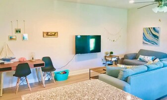 1867 Pointe Dr in Panama City Beach, FL - Building Photo