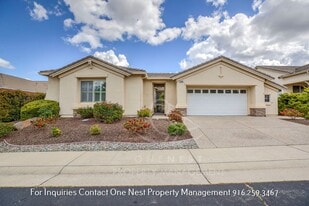 1564 Summerhill Ln in Lincoln, CA - Building Photo