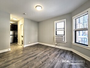 433 W Belden Ave in Chicago, IL - Building Photo - Building Photo