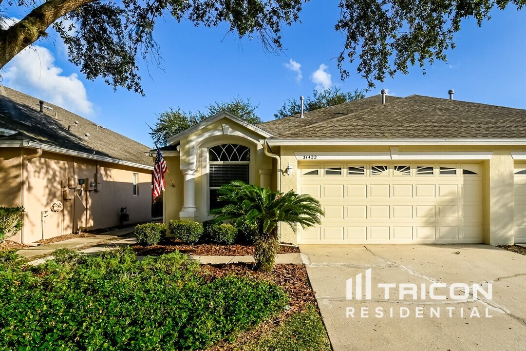 31422 Shaker Cir in Zephyrhills, FL - Building Photo