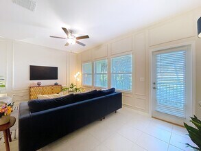 4724 Tuscan Loon Dr in Tampa, FL - Foto de edificio - Building Photo