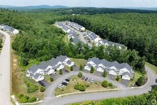 64 Monroe Dr in Rochester, NH - Building Photo