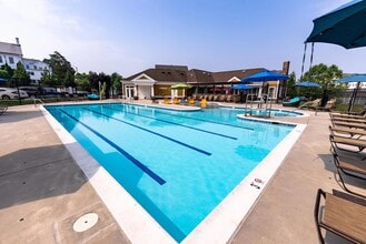 909 Mansion Dr in Frederick, MD - Building Photo - Building Photo