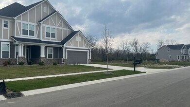 554 Corbin Wy in Avon, IN - Building Photo - Building Photo