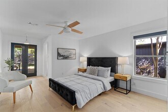 3306 Whiteway Dr in Austin, TX - Foto de edificio - Building Photo