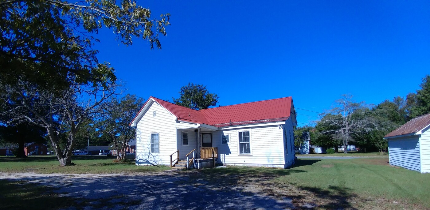 2117 Henry St in Fayetteville, NC - Building Photo