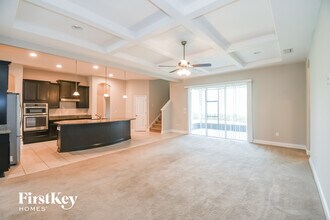 4302 Song Sparrow Dr in Middleburg, FL - Foto de edificio - Building Photo