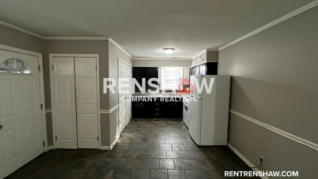 2560 Thackery Dr in Memphis, TN - Building Photo - Building Photo