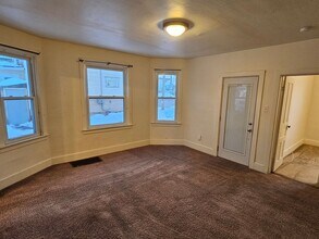 905 S 21st St in Manitowoc, WI - Building Photo - Building Photo
