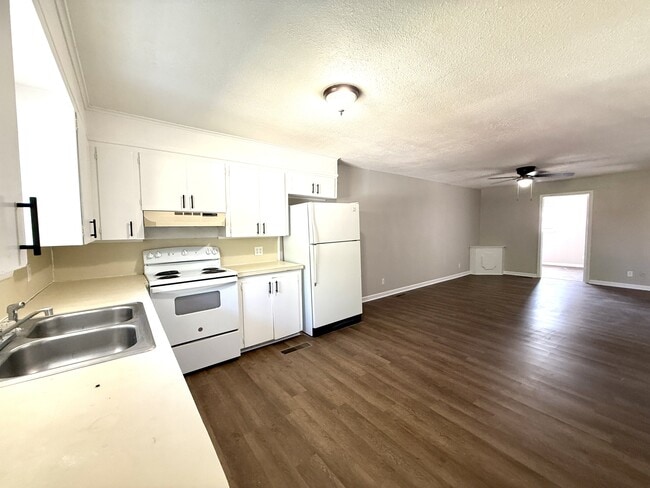 property at 601 A St NW