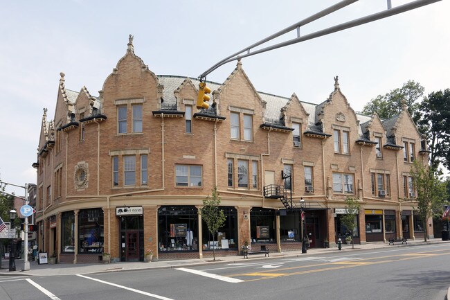 2 Green Village Rd in Madison, NJ - Building Photo - Building Photo