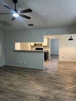 405 Fantail Loop in Lakeway, TX - Building Photo