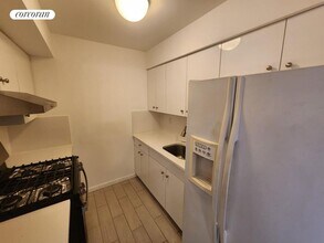 1067 DeKalb Ave in Brooklyn, NY - Building Photo - Building Photo