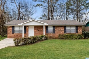 405 Willow Ln in Hueytown, AL - Building Photo