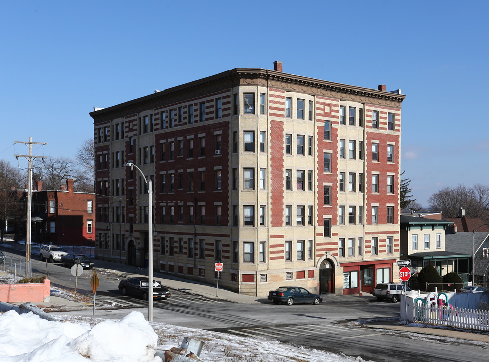 Carme Vasques Apartments in Holyoke, MA - Building Photo