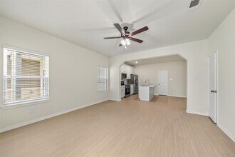 712 W Dallas St in Conroe, TX - Building Photo - Building Photo